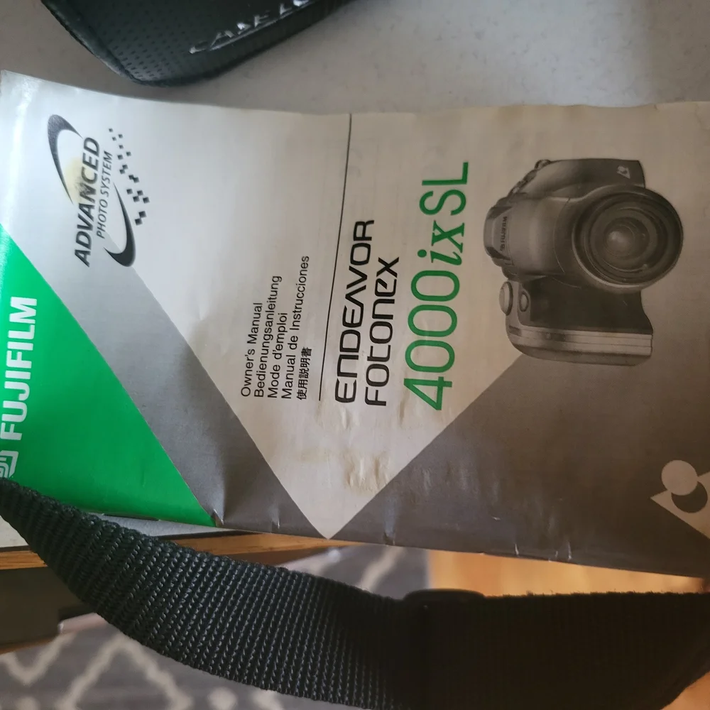 Fujifilm Endeavor 4000ix SL Advantix Film Camera And Case
